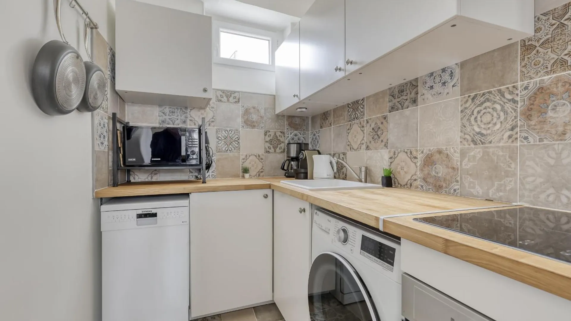 Apartamento Tranquil Heaven Up To 4 Guests - Heart Of Paris 07 0*,  Francia